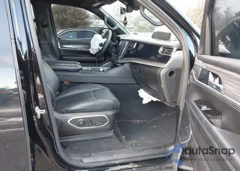 2022 Jeep Wagoneer Series Iii 4X4 from USA, damaged, VIN 1C4SJVDTXNS205781